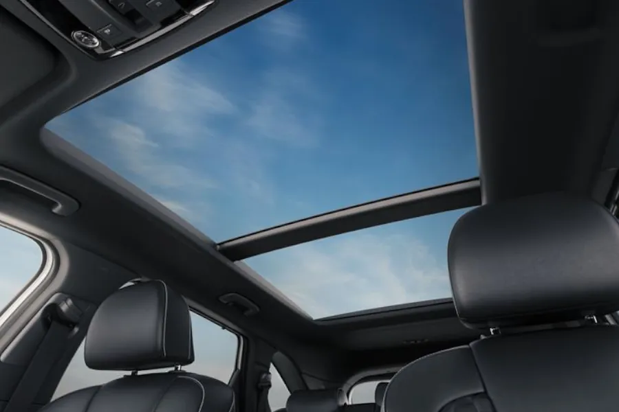 Kia Sorento panoramic sunroof