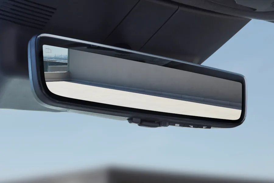 Kia Sorento digital centre mirror