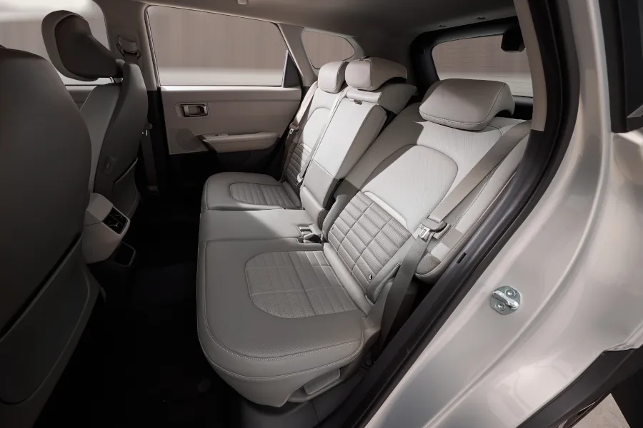 Kia Seltos reclining rear seats