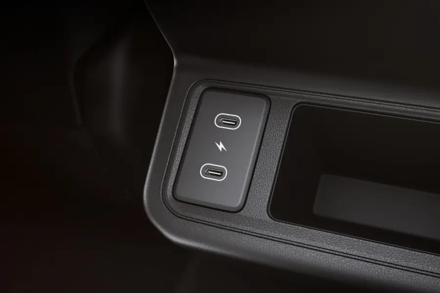 Kia K4 USB ports