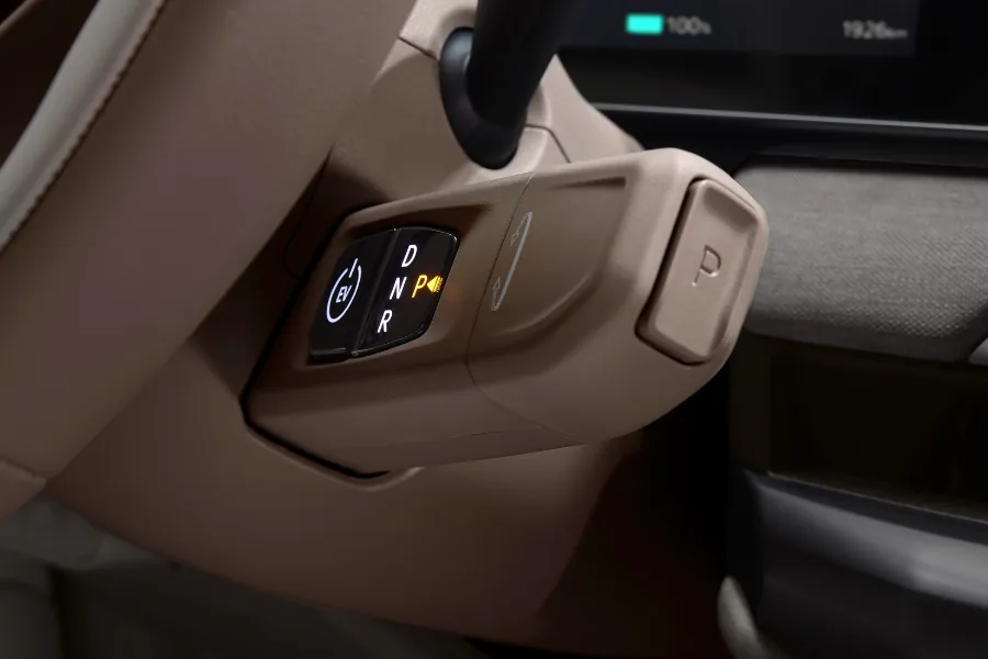Kia EV4 gear shifter column type