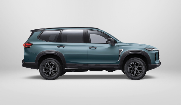 New D90 SUV
